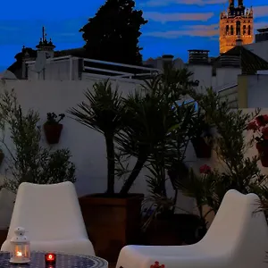 Un Patio En Santa Cruz 2* Sevilla